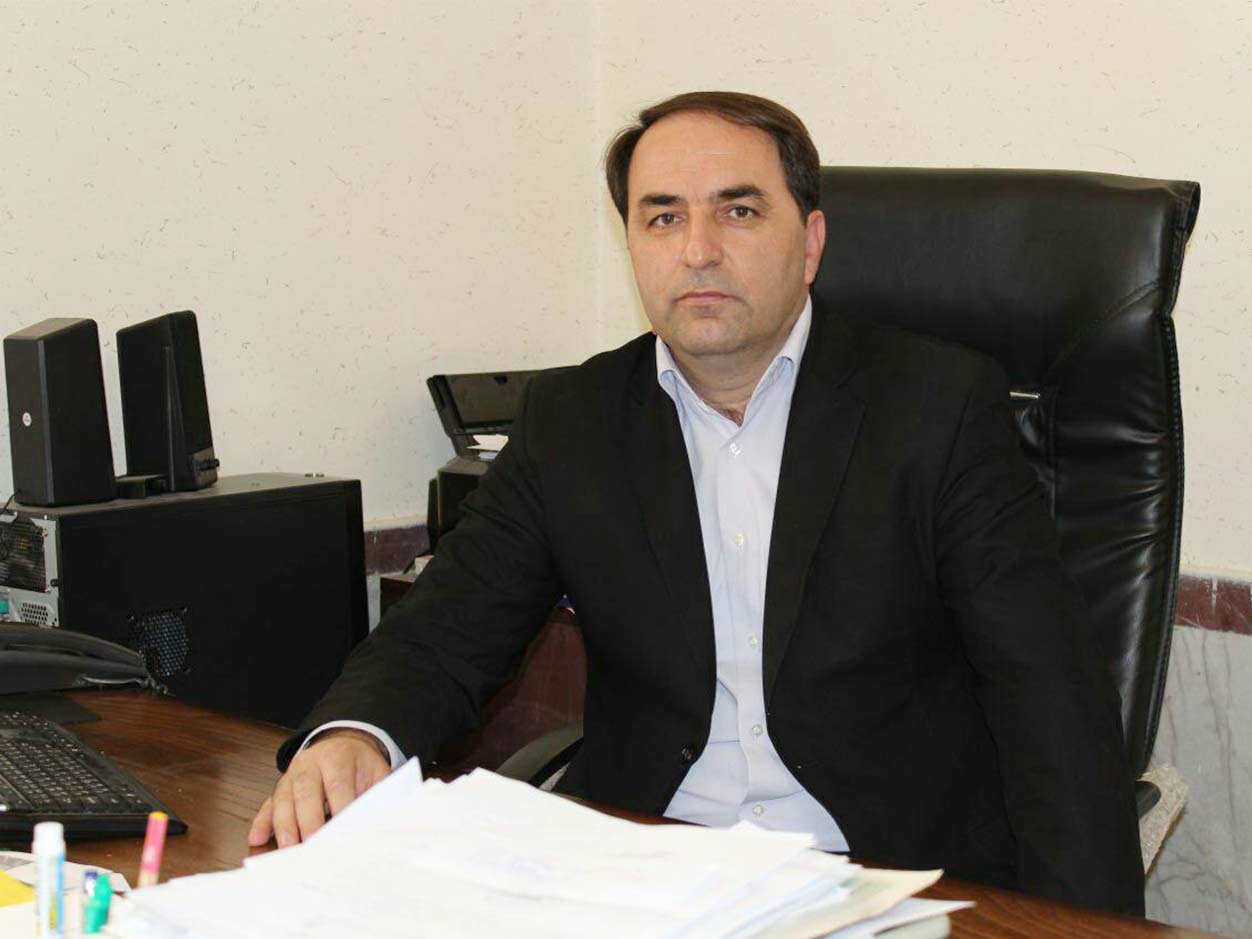 شهردار جلفا خبر داد: اصلاح سرعت گیرها و آسفالت خیابان اصلی 