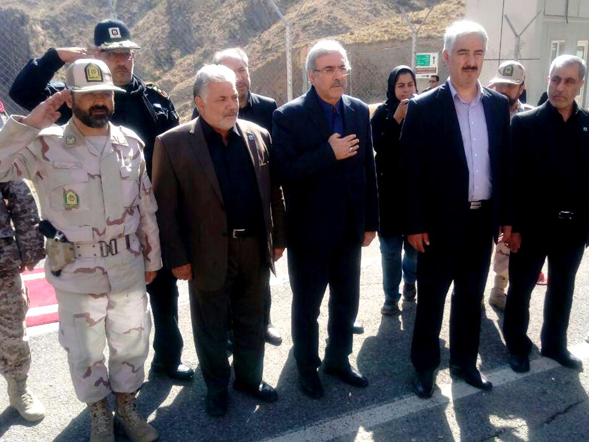 مشاور عالی رئیس جمهور طی استقبال رسمی وارد جلفا شد